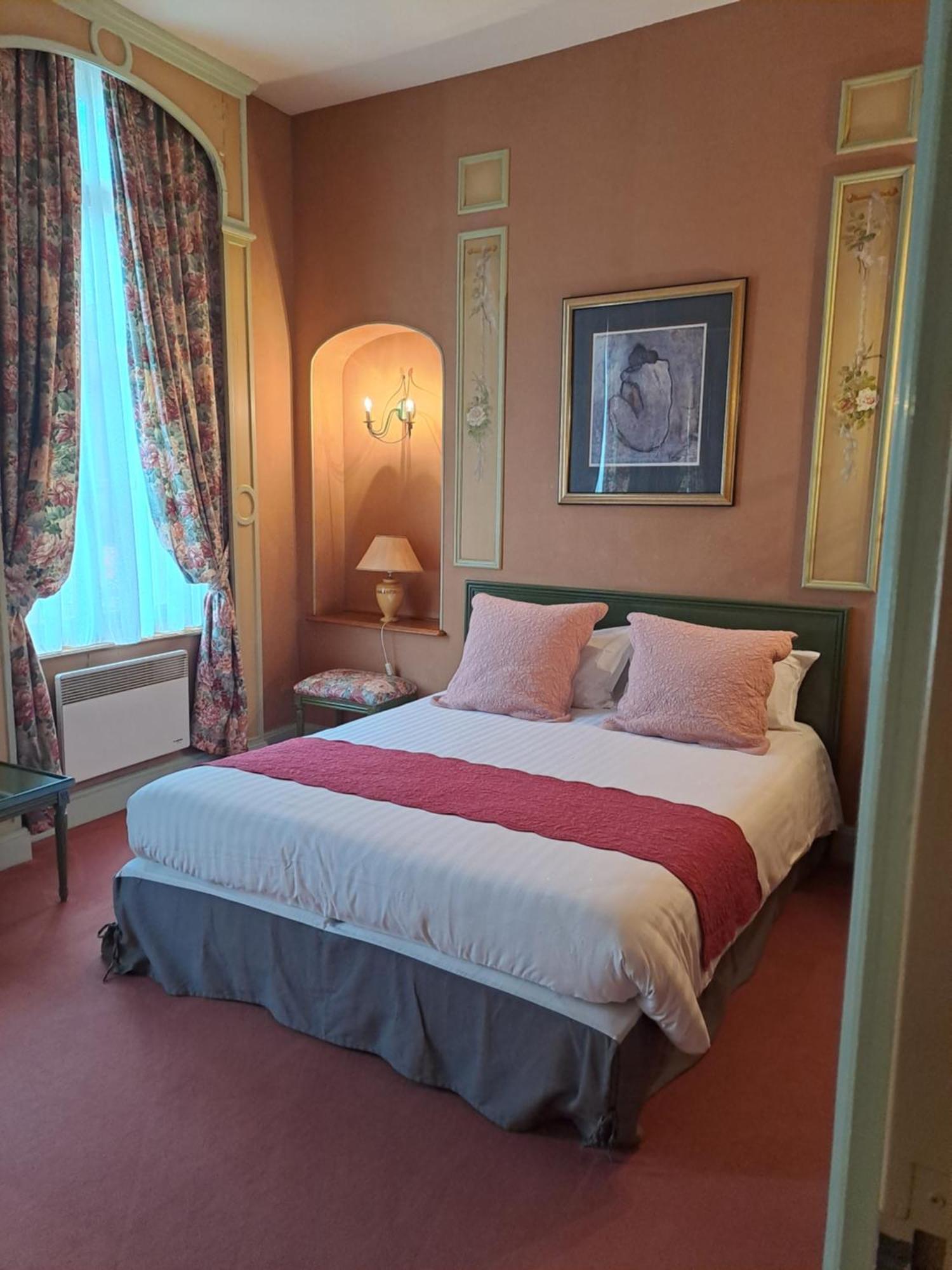Hotel Particulier Des Canonniers Сен-Кантен Екстер'єр фото