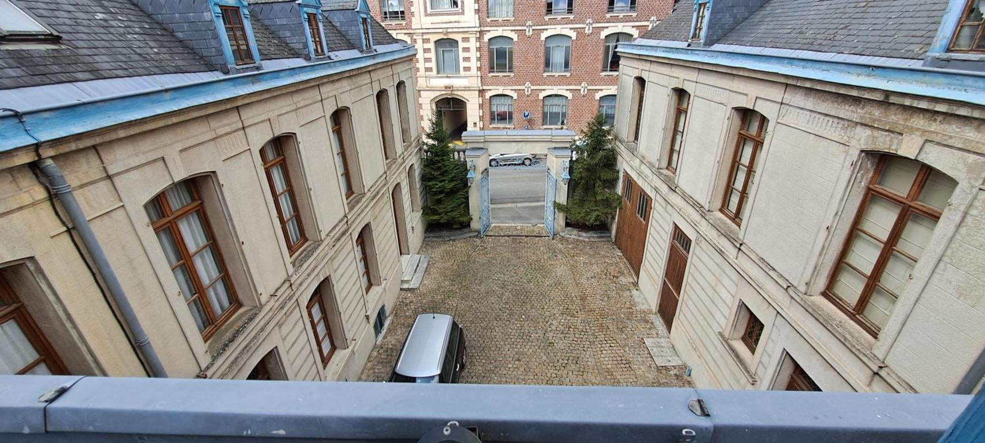 Hotel Particulier Des Canonniers Сен-Кантен Екстер'єр фото